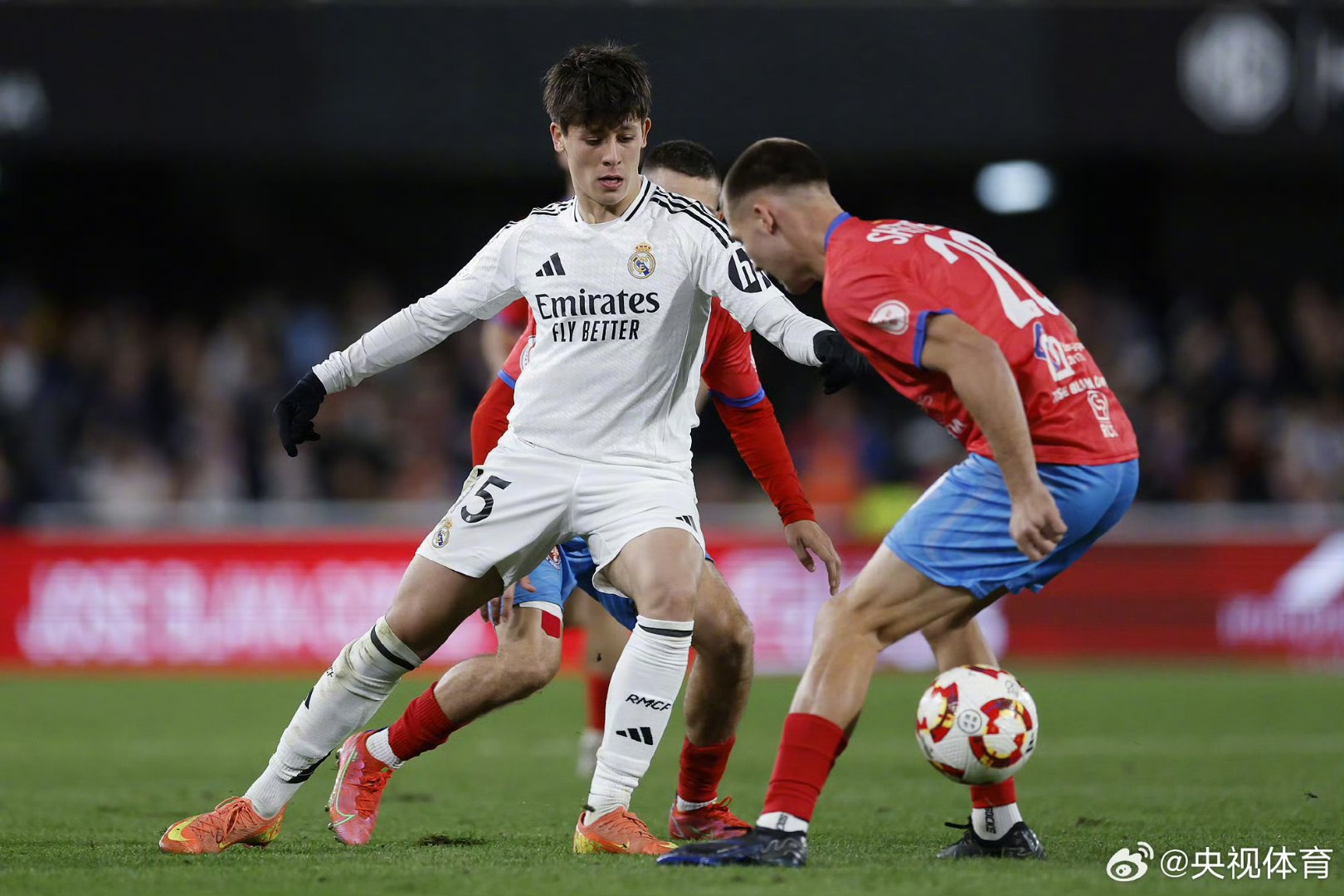 转会期体能课后，皇家马德里复出首秀备战足总杯，目标明确，控场能力受关注(马丁路德金的私生活)-米兰体育官网